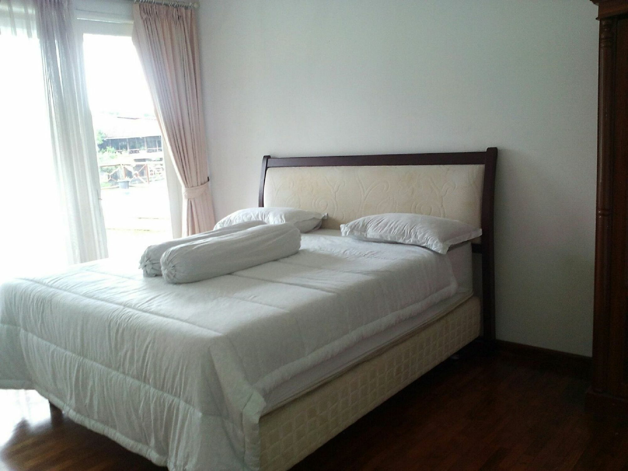 Villa Bukit Danau Cipanas  Eksteriør bilde