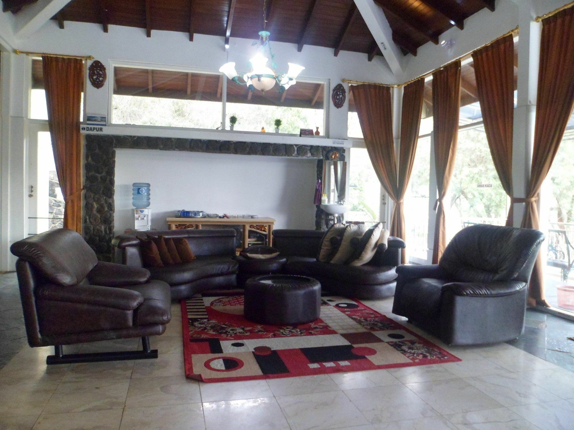Villa Bukit Danau Cipanas  Eksteriør bilde
