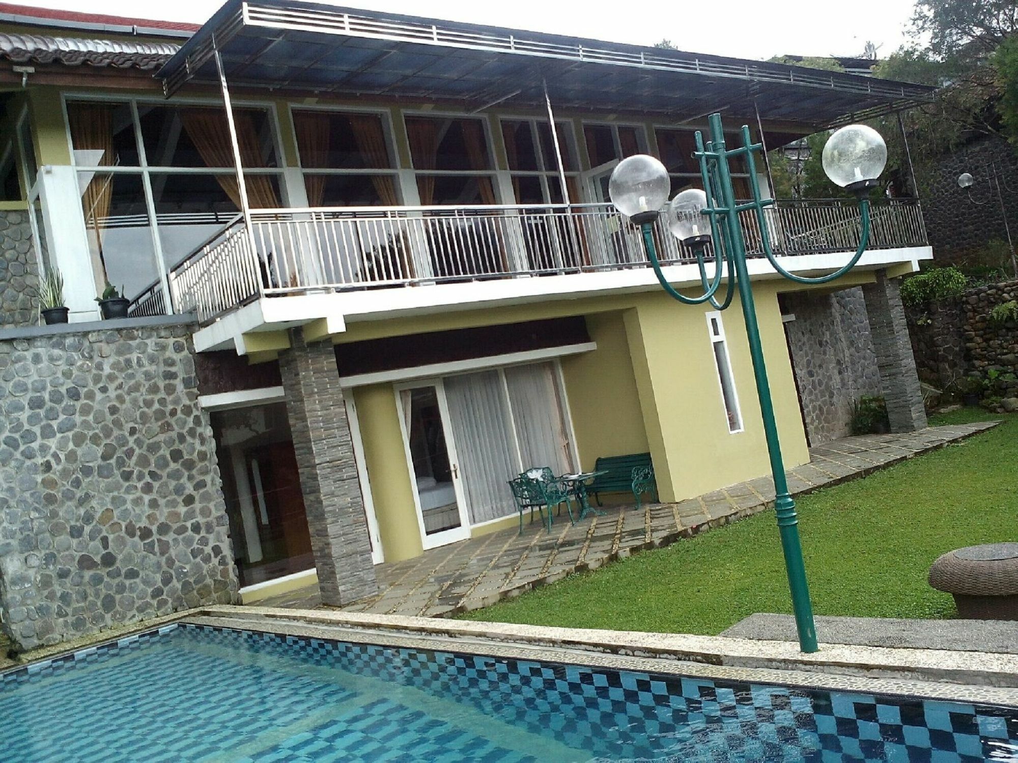 Villa Bukit Danau Cipanas  Eksteriør bilde