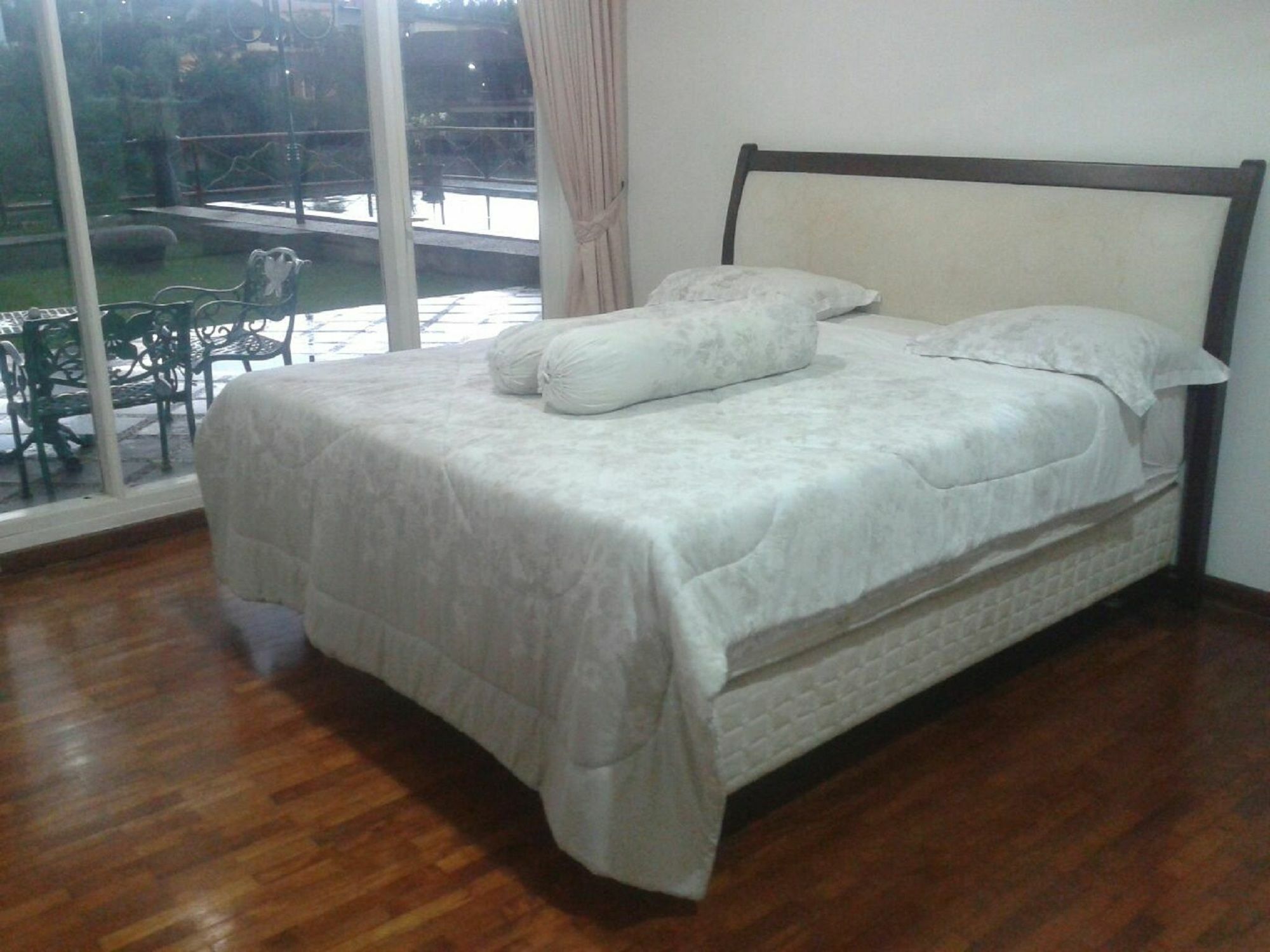 Villa Bukit Danau Cipanas  Eksteriør bilde