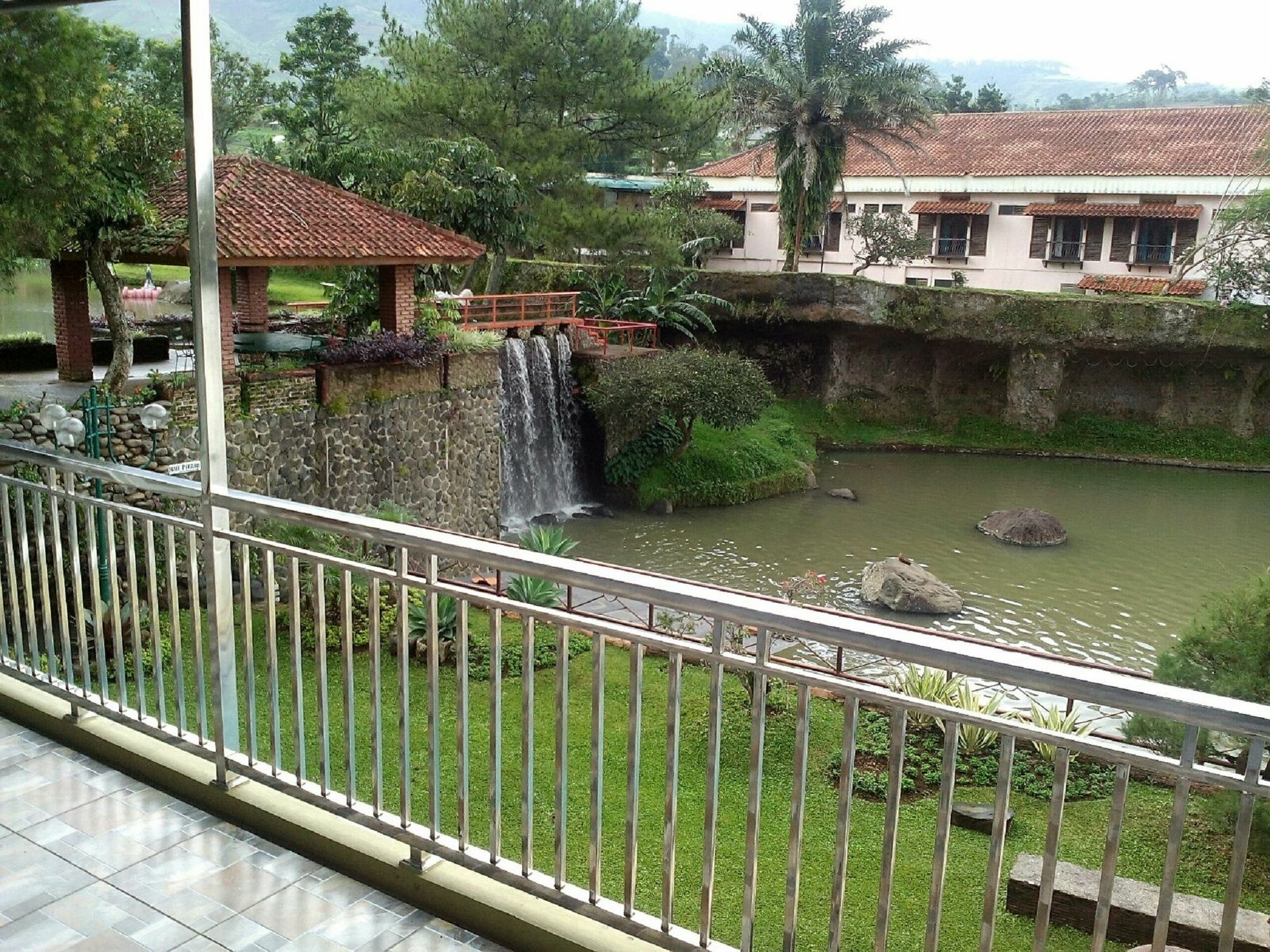 Villa Bukit Danau Cipanas  Eksteriør bilde